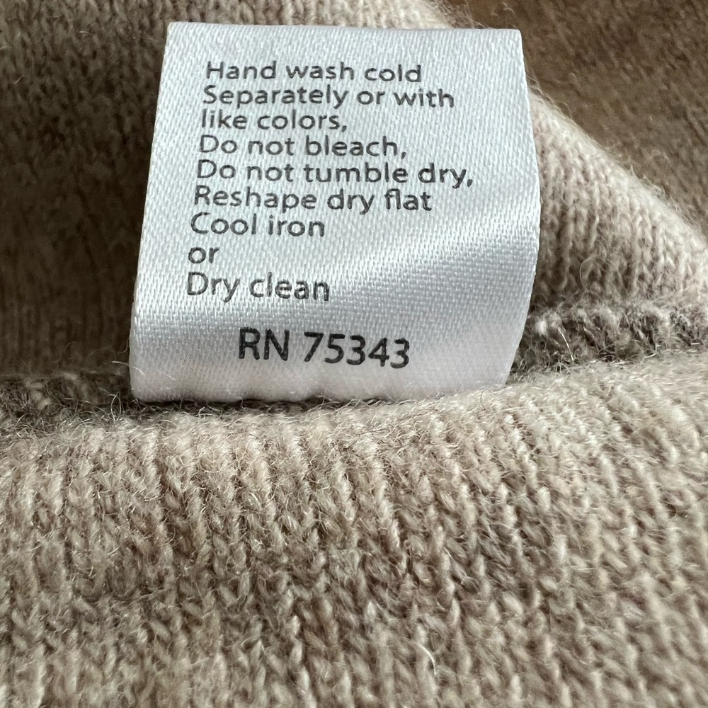EUC Benedetta B Sweater/Jacket - Picture 6 of 6
